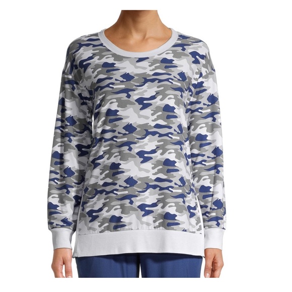 Women’s Muk Luks Camo  Lounge pj’s 2 piece set - Picture 13 of 14